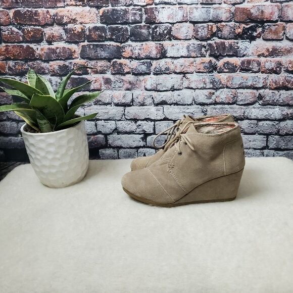 Toms Suede Ankle Wedges - Picture 2 of 7